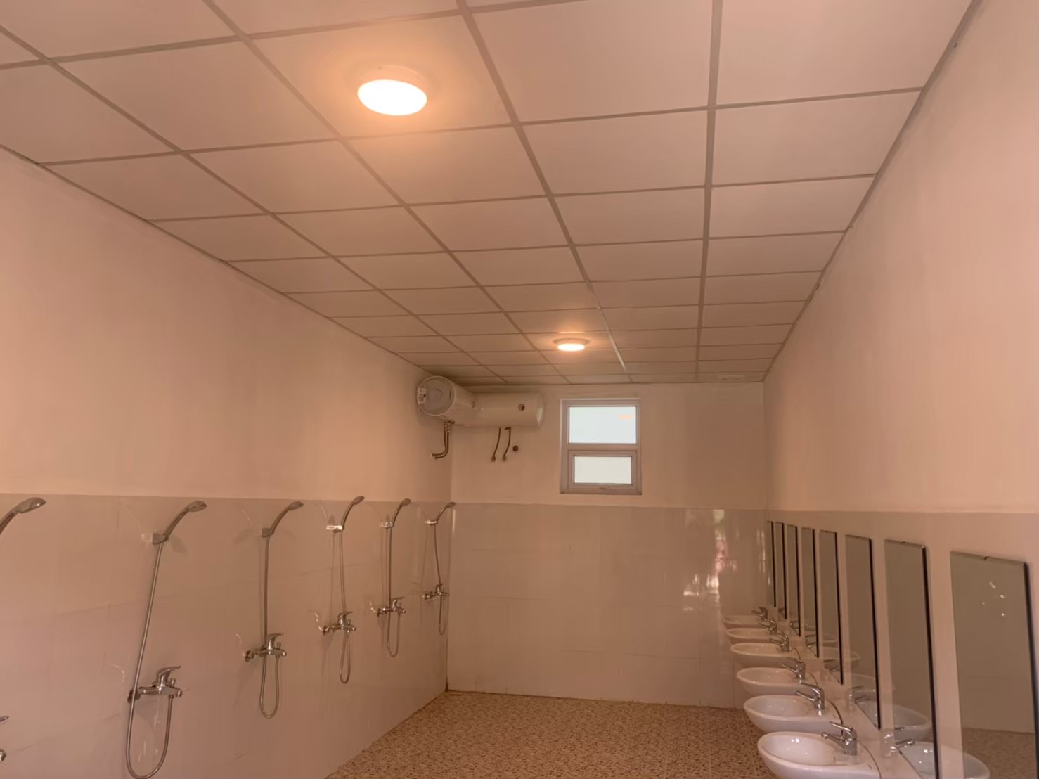 OPENING CEREMONY OF CAO PHA PRIMARY SCHOOL/Can Pha小学校の設立セレモニーに出席しました。