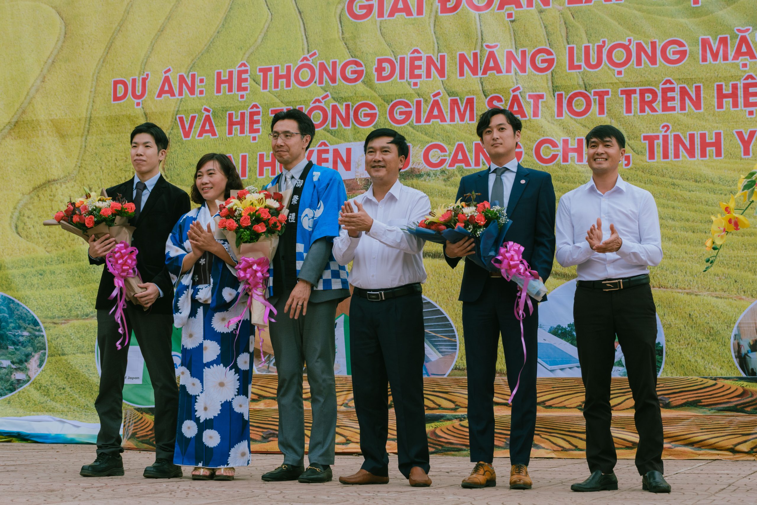 HOÀN THÀNH DỰ ÁN HỖ TRỢ DOANH NGHIỆP VỪA VÀ NHỎ VÀ KINH DOANH SDGs CỦA JICA VỀ THIẾT BỊ PHÁT ĐIỆN NĂNG LƯỢNG MẶT TRỜI, THIẾT BỊ LƯU TRỮ VÀ HỆ THỐNG GIÁM SÁT IoT TRÊN NỀN TẢNG ĐIỆN TOÁN ĐÁM MÂY HOÀN THÀNH DỰ ÁN HỖ TRỢ DOANH NGHIỆP VỪA VÀ NHỎ VÀ KINH DOANH SDGs CỦA JICA VỀ THIẾT BỊ PHÁT ĐIỆN NĂNG LƯỢNG MẶT TRỜI, THIẾT BỊ LƯU TRỮ VÀ HỆ THỐNG GIÁM SÁT IoT TRÊN NỀN TẢNG ĐIỆN TOÁN ĐÁM MÂY