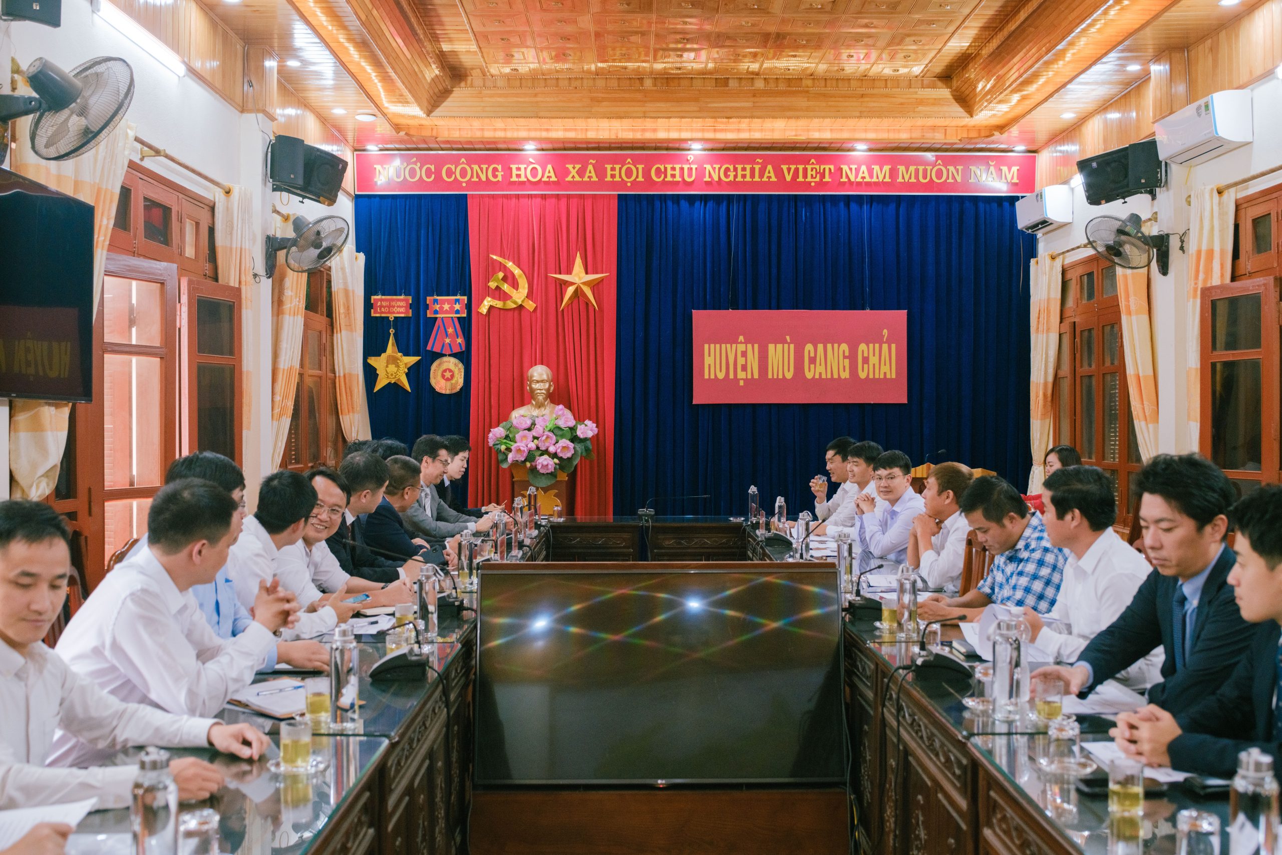 HOÀN THÀNH DỰ ÁN HỖ TRỢ DOANH NGHIỆP VỪA VÀ NHỎ VÀ KINH DOANH SDGs CỦA JICA VỀ THIẾT BỊ PHÁT ĐIỆN NĂNG LƯỢNG MẶT TRỜI, THIẾT BỊ LƯU TRỮ VÀ HỆ THỐNG GIÁM SÁT IoT TRÊN NỀN TẢNG ĐIỆN TOÁN ĐÁM MÂY HOÀN THÀNH DỰ ÁN HỖ TRỢ DOANH NGHIỆP VỪA VÀ NHỎ VÀ KINH DOANH SDGs CỦA JICA VỀ THIẾT BỊ PHÁT ĐIỆN NĂNG LƯỢNG MẶT TRỜI, THIẾT BỊ LƯU TRỮ VÀ HỆ THỐNG GIÁM SÁT IoT TRÊN NỀN TẢNG ĐIỆN TOÁN ĐÁM MÂY